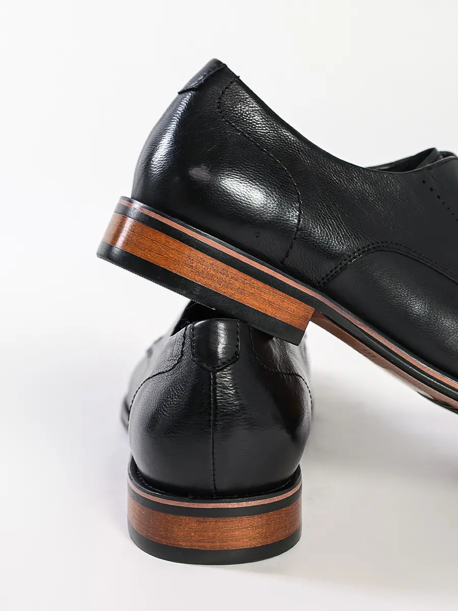 Туфли-дерби черные из натуральной кожи